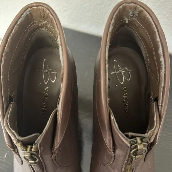 B Makowsky Dark Brown Leather Booties Size 5.5