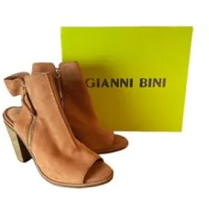 Gianni Bini Womens Peep Toe Booties Xanderr Hampton Tan SZ 9.5 - 26