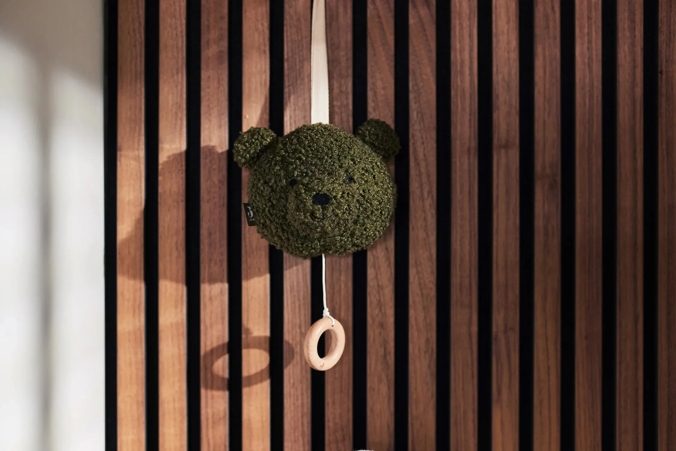 Jollein Musical Hanger - Teddy Bear - Leaf Green