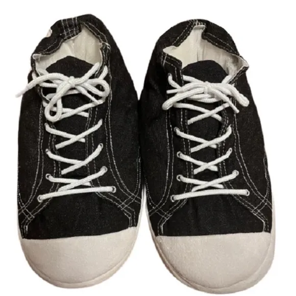 Kids to adult, New With Tags Converse All Star Hi Top Sneaker Slippers OS