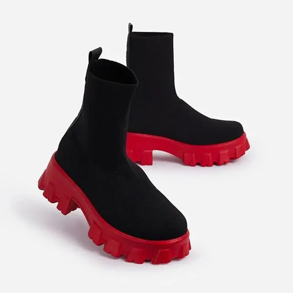 KNITTED BOOTIES
