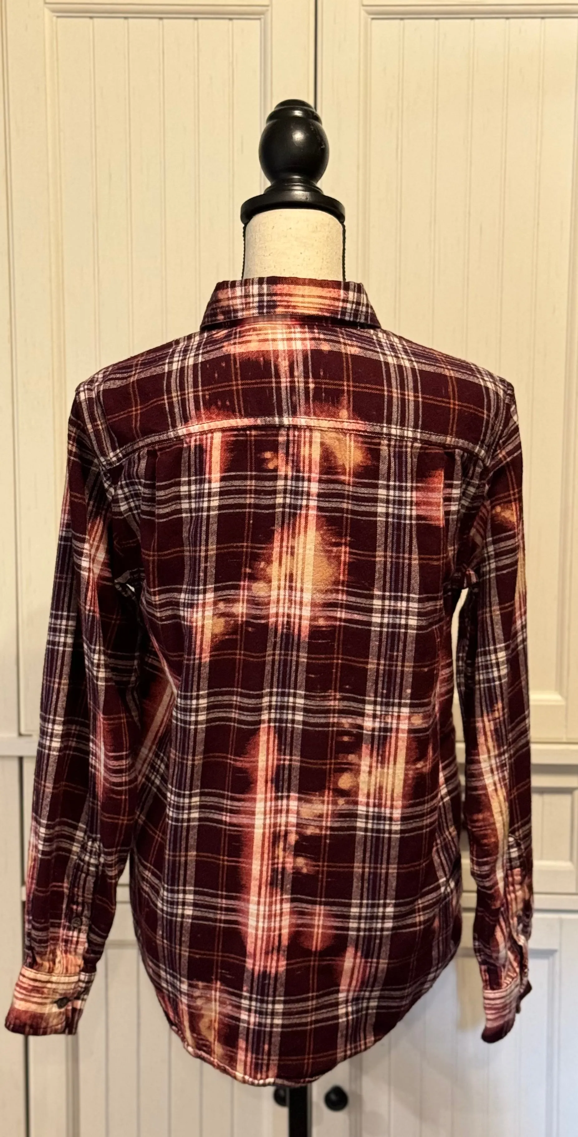 Kristen Distressed Flannel ~ Unisex Size Small