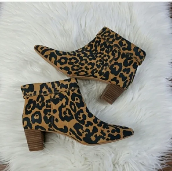 Lucky brand Zaprika suede booties 8.5