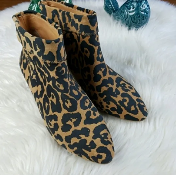 Lucky brand Zaprika suede booties 8.5