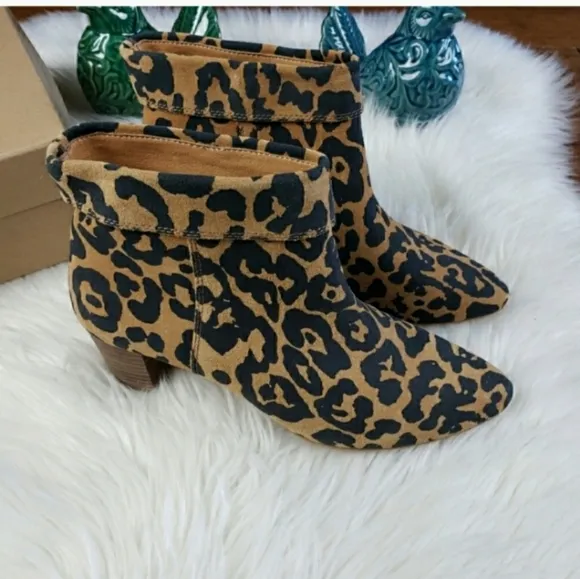 Lucky brand Zaprika suede booties 8.5