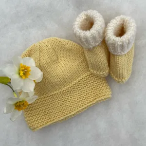 Merino baby bootie and hat set