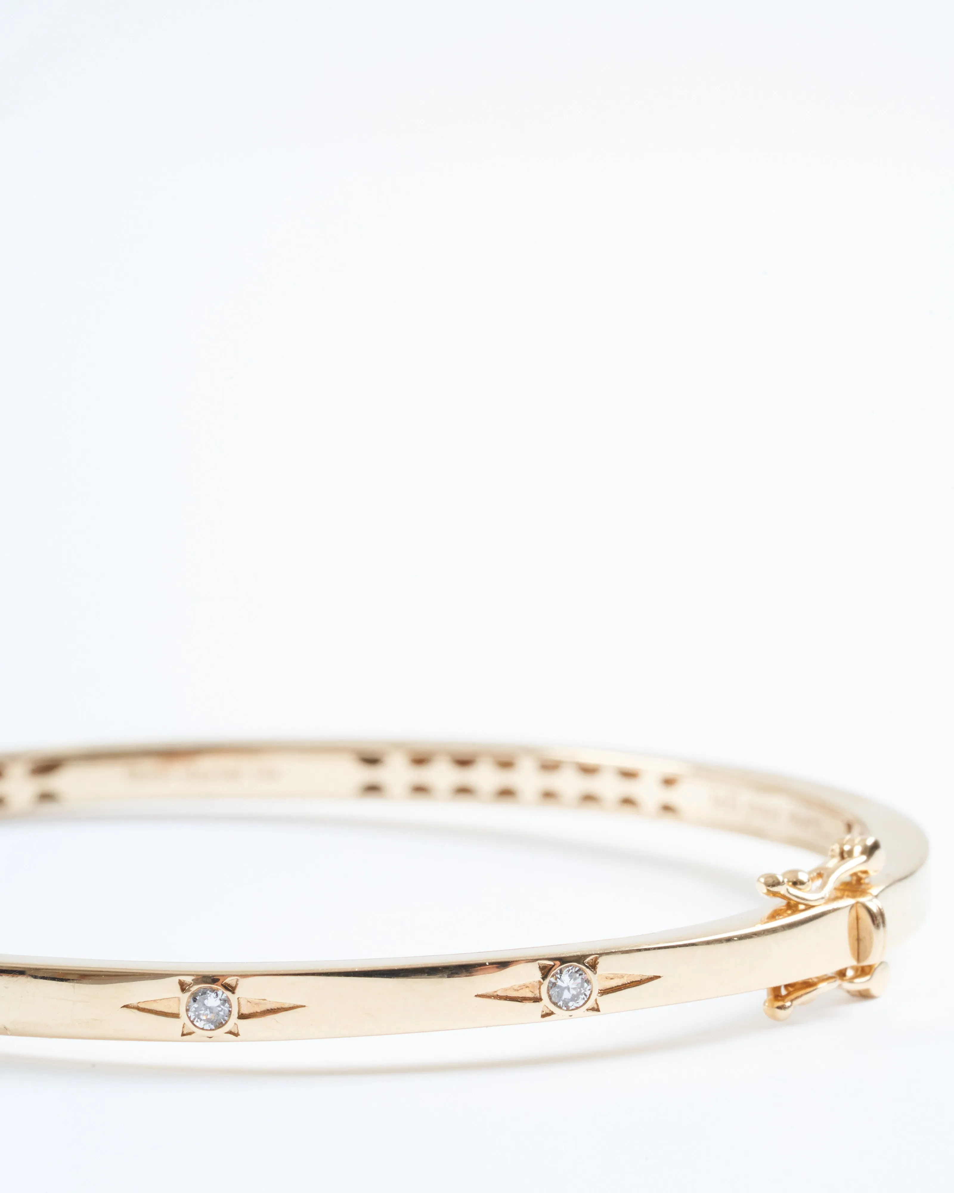 narrow starburst diamond bangle - gold