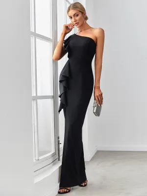 Robe élégante à une épaule fendue et extensible avec des volants(Vente finale)