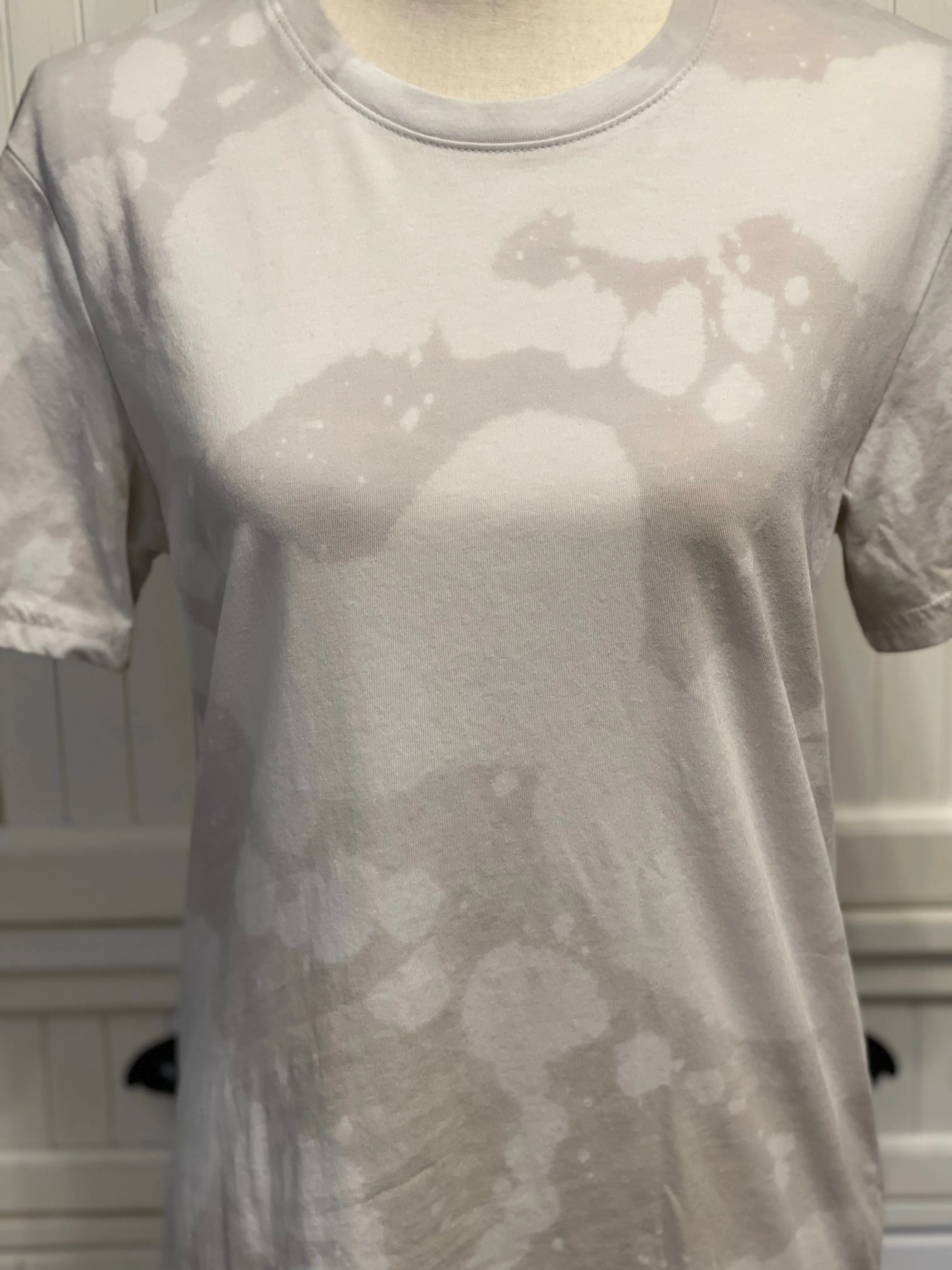 Sarasota Distressed Short Sleeve Shirt ~ Unisex Size Small
