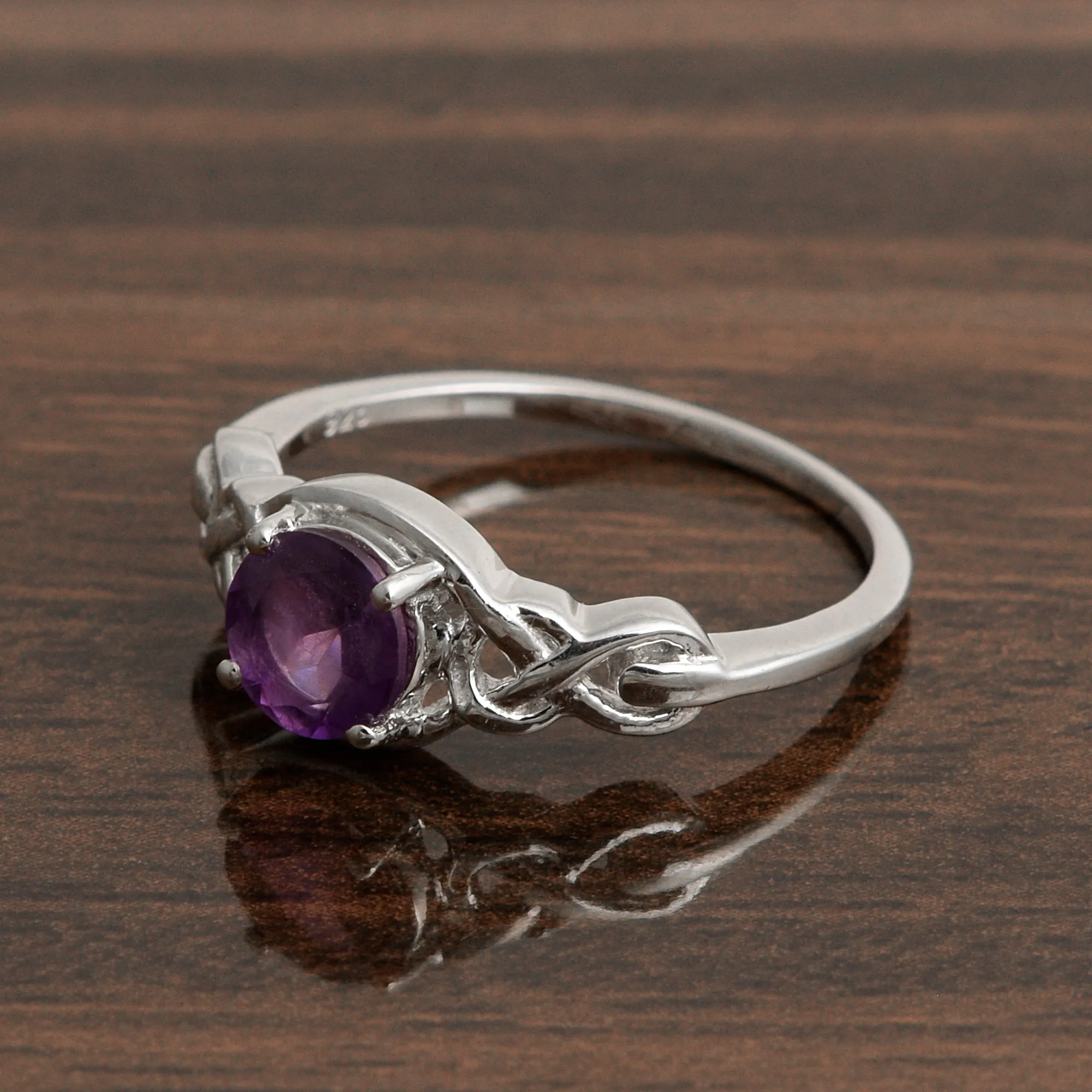 Stylish 925 Sterling Silver Round 6MM Amethyst Women Love Wedding Ring