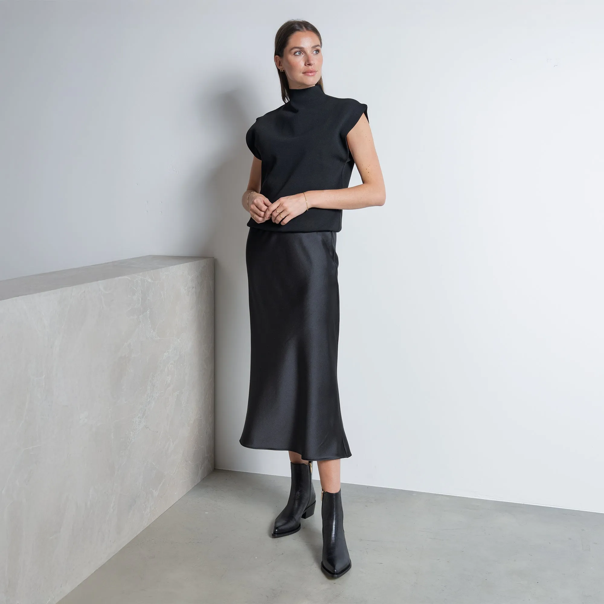 Vendôme Amandine croco black calfskin leather boots