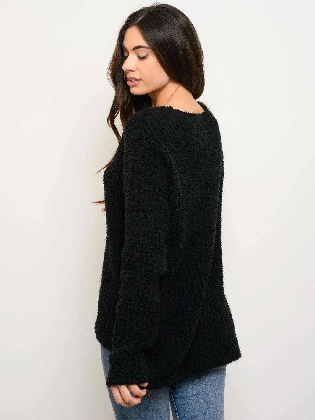 WOMEN'S LONG SLEEVE V-NECK SWEATER